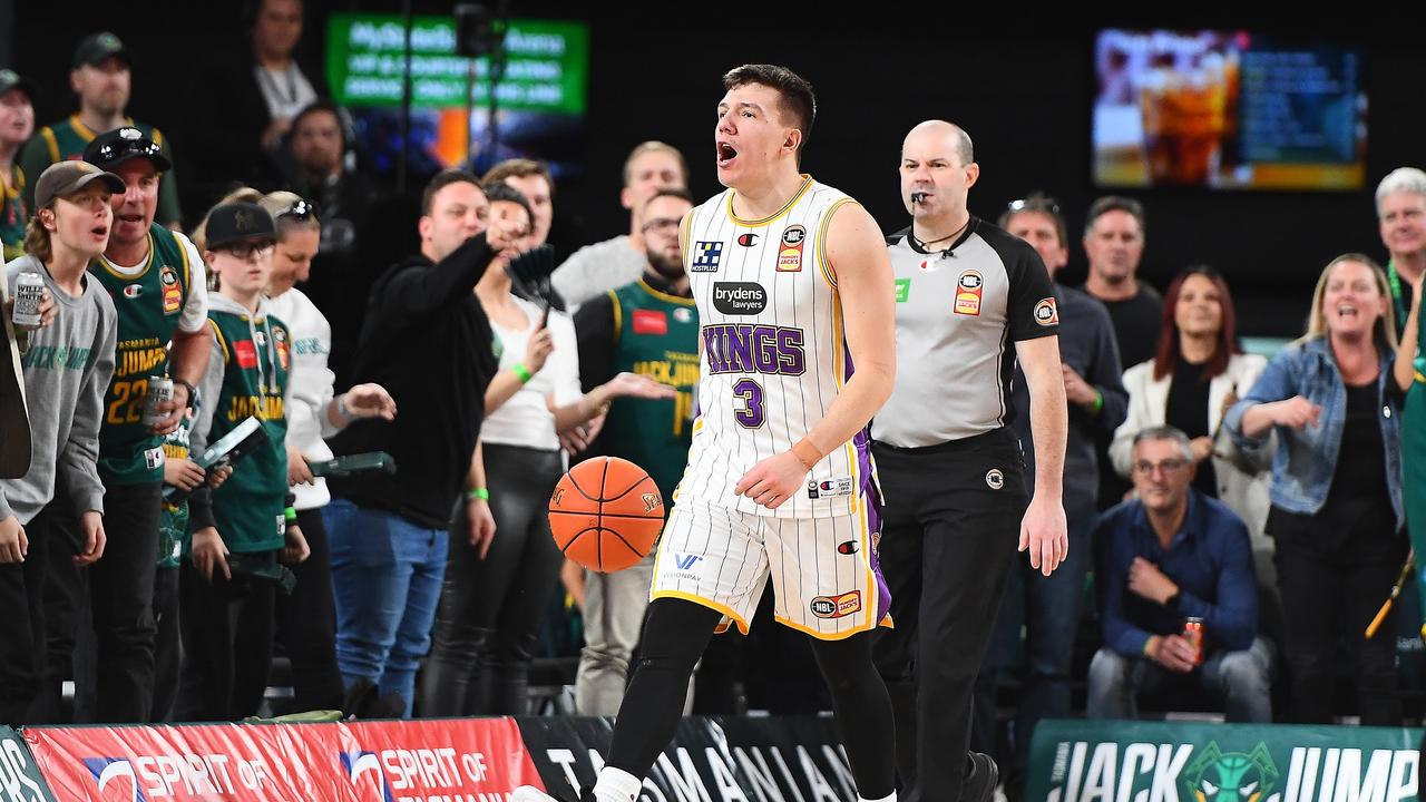 HOBART, AUSTRALIA - MAY 08: Dejan Vasiljevic of the Kings lets the crowd know who has won during game two of the NBL Grand Final series between Tasmania Jackjumpers and Sydney Kings at MyState Bank Arena on May 08, 2022 in Hobart, Australia. (Photo by Steve Bell/Getty Images)