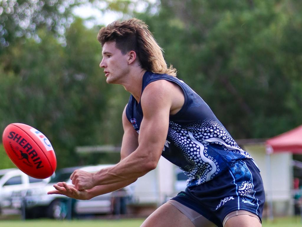 Tom Baulch for the Darwin Buffaloes against Southern Districts. Picture: Celina Whan / AFLNT Media