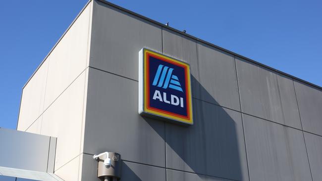 ALDI Australia has said it still intends to go ahead with the Highfields development. (AAP IMAGE / Robert Pozo)