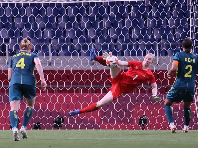 Sweden's goalkeeper Hedvig Lindahl ruins Australia’s dreams.