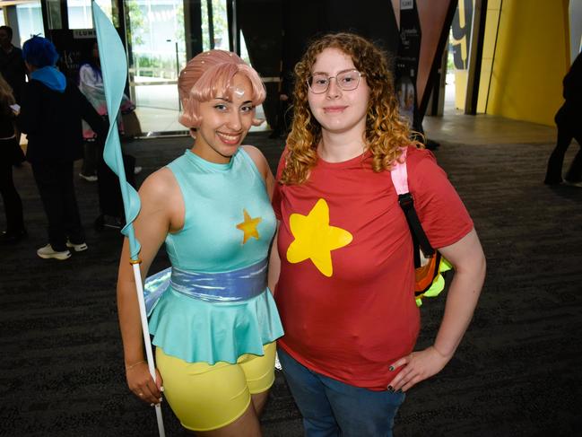 Ababeel Hazim and Bianca Aguila at the Melbourne Oz Comic Con Xmas edition, held at the Melbourne Convention &amp; Exhibition Centre on Saturday, December 7, 2024. Picture: Jack Colantuono