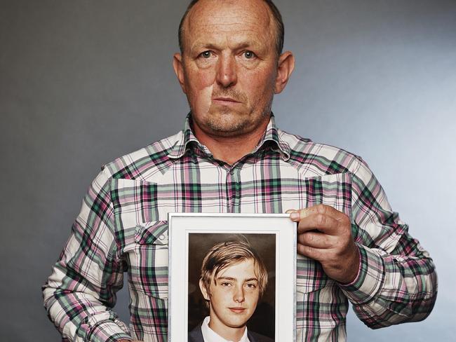 WEEKEND TELEGRAPHS - 11/8/22MUST CLEAR WITH PIC EDITOR JEFF DARMANIN BEFORE PUBLISHING -Weekend Telegraph Crash Victims Special - Relatives of road deaths pictured in the studio in Surry Hills today. Duncan Wakes-Miller, whose son Barney died in car crash,  pictured.  Picture: Sam Ruttyn