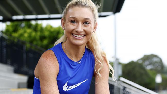 WEEKEND TELEGRAPHS SPECIAL NOVEMBER 11, 2024, PLEASE CONTACT PIC EDITOR NICOLA AMOROS BEFORE PUBLISHING. Olympian Jess Hull at the Kerryn McCann Athletic Centre in Wollongong. Picture: Jonathan Ng