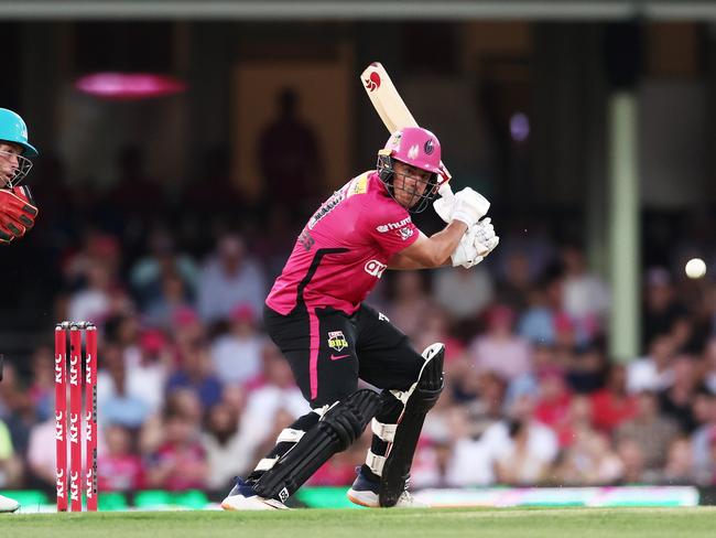 SYDNEY, AUSTRALIA - FEBRUARY 02: Moises Henriques of the Sixers bats during the Men's Big Bash League match between the Sydney Sixers and the Brisbane Heat at Sydney Cricket Ground, on February 02, 2023, in Sydney, Australia. (Photo by Matt King/Getty Images)