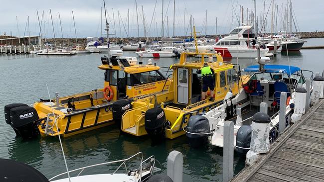 Coast Guard Carrum, Coast Guard St Kilda and VMR Mornington and Hastings at pre-search briefing.