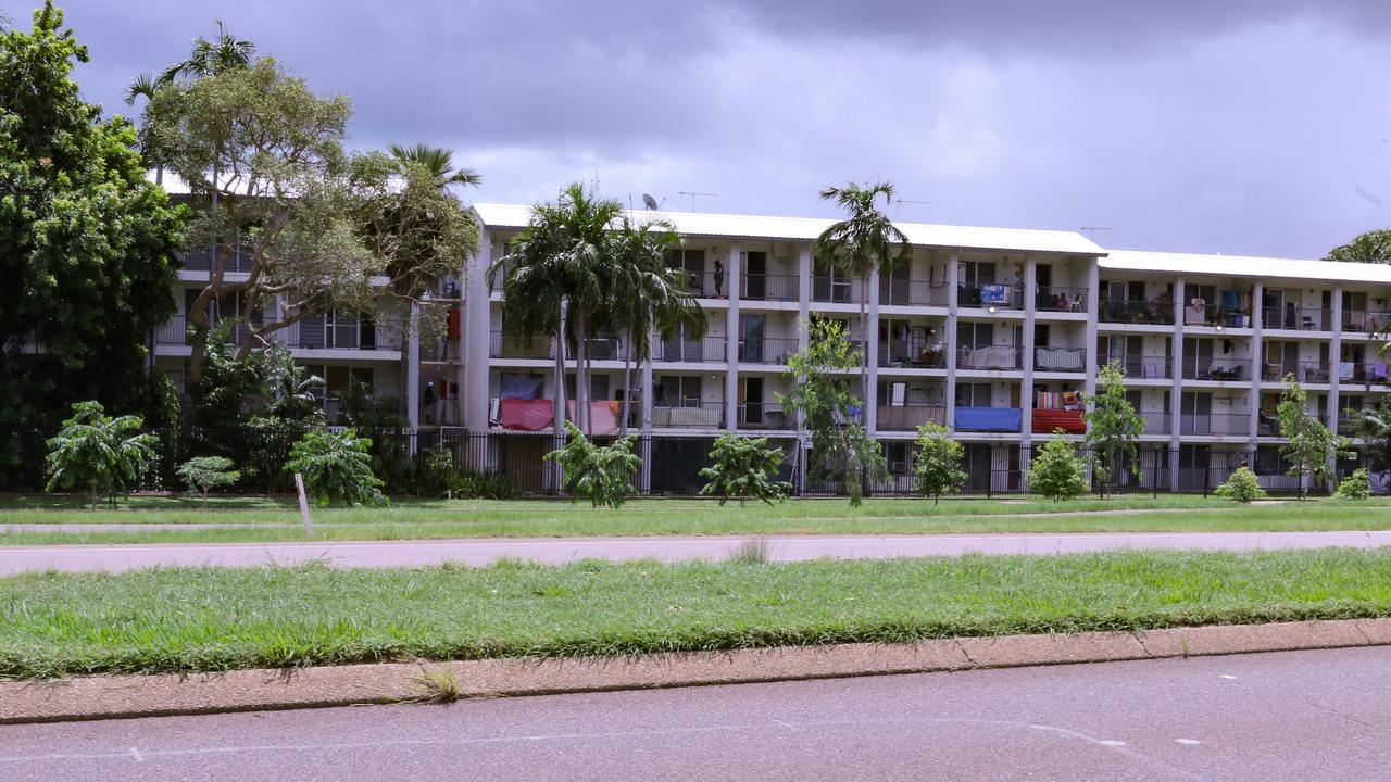 Housing NT: Public housing tenants to be subject to different rules ...
