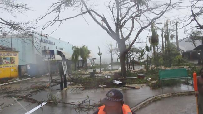 Cyclone Pam, Storm, Destruction, & Aftermath