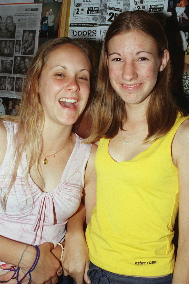 xx nq Socials /Mackay /Alcohol /Free Dance Party at /Doors /Nightclub; Celeste Matthews and Tennille Bryant - 16 Jul 2000
