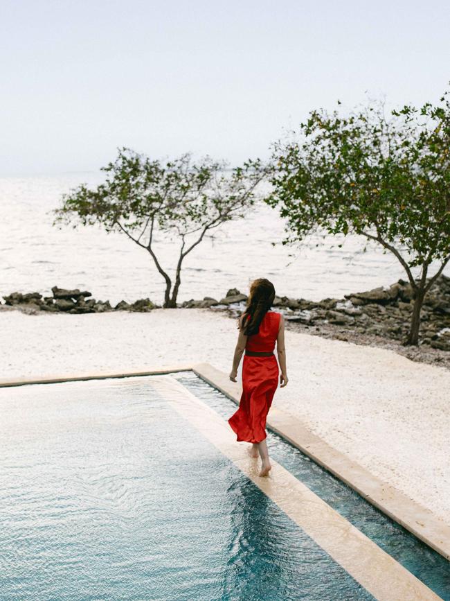 Acasi’s beachfront pool.