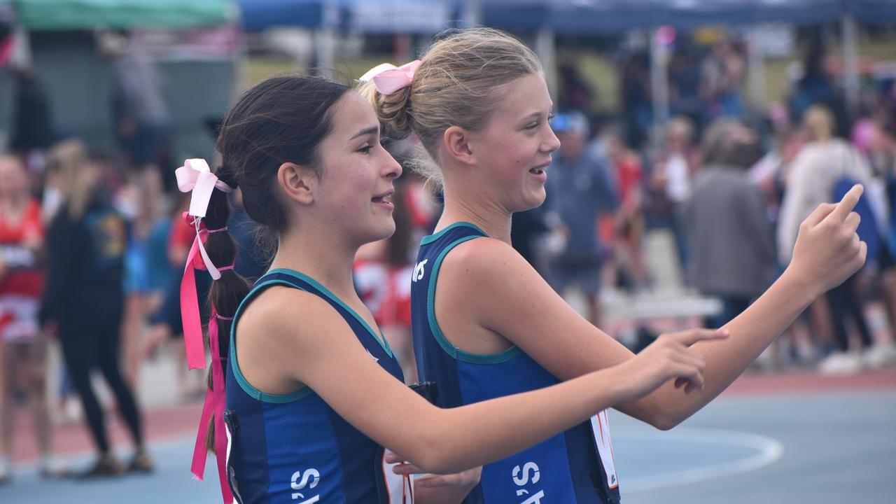 On court at the Cap Coast Junior Netball Carnival at the Barmaryee Multi Sports Precinct, Yeppoon, on August 11, 2024. Photo: Pam McKay