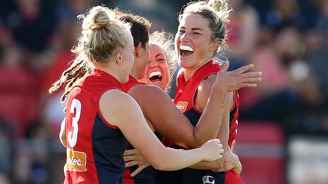 AFLW Melbourne defeats Adelaide in AFLW, goal of the year Aliesha ...