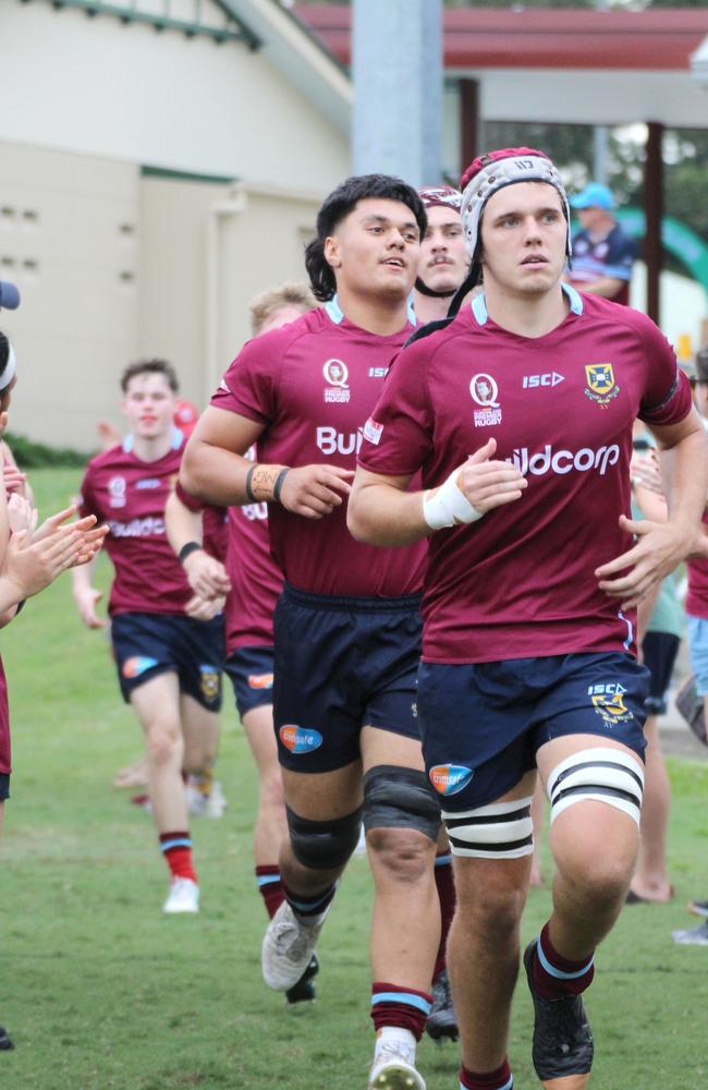 Xander Iosefo and Pat Sowerby (front).