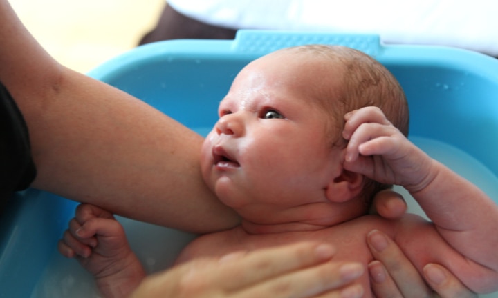 bath to newborn