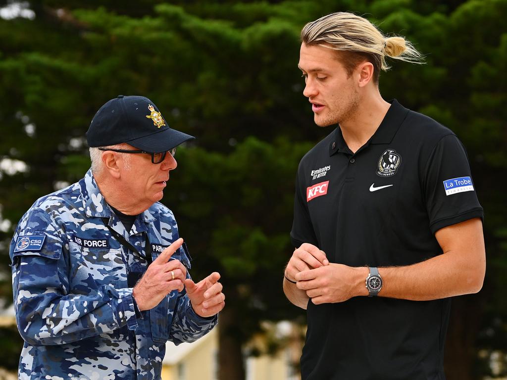 Essendon Bombers And Collingwood Magpies Anzac Day Media Opportunity