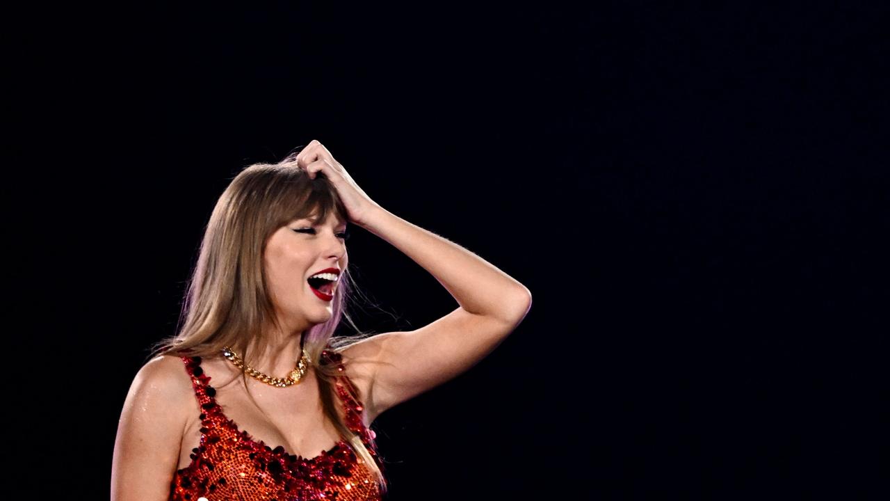 US singer and songwriter Taylor Alison Swift, also known as Taylor Swift, performs on stage at the Paris La Defense Arena as part of her The Eras Tour. Photo: JULIEN DE ROSA / AFP.