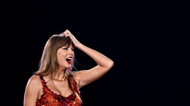 US singer and songwriter Taylor Alison Swift, also known as Taylor Swift, performs on stage at the Paris La Defense Arena as part of her The Eras Tour. Photo: JULIEN DE ROSA / AFP.