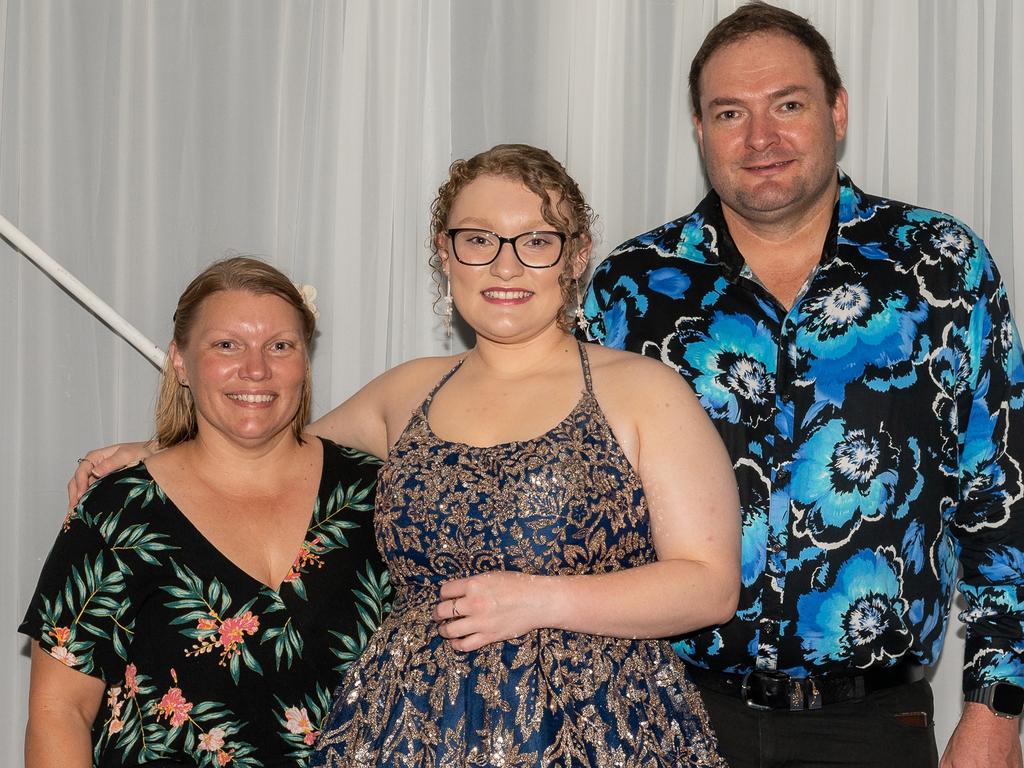 Angela Munt, Emily Munt and Shane Munt at Carlisle Adventist College Graduation dinner, Thursday 16 November 2023 Picture:Michaela Harlow