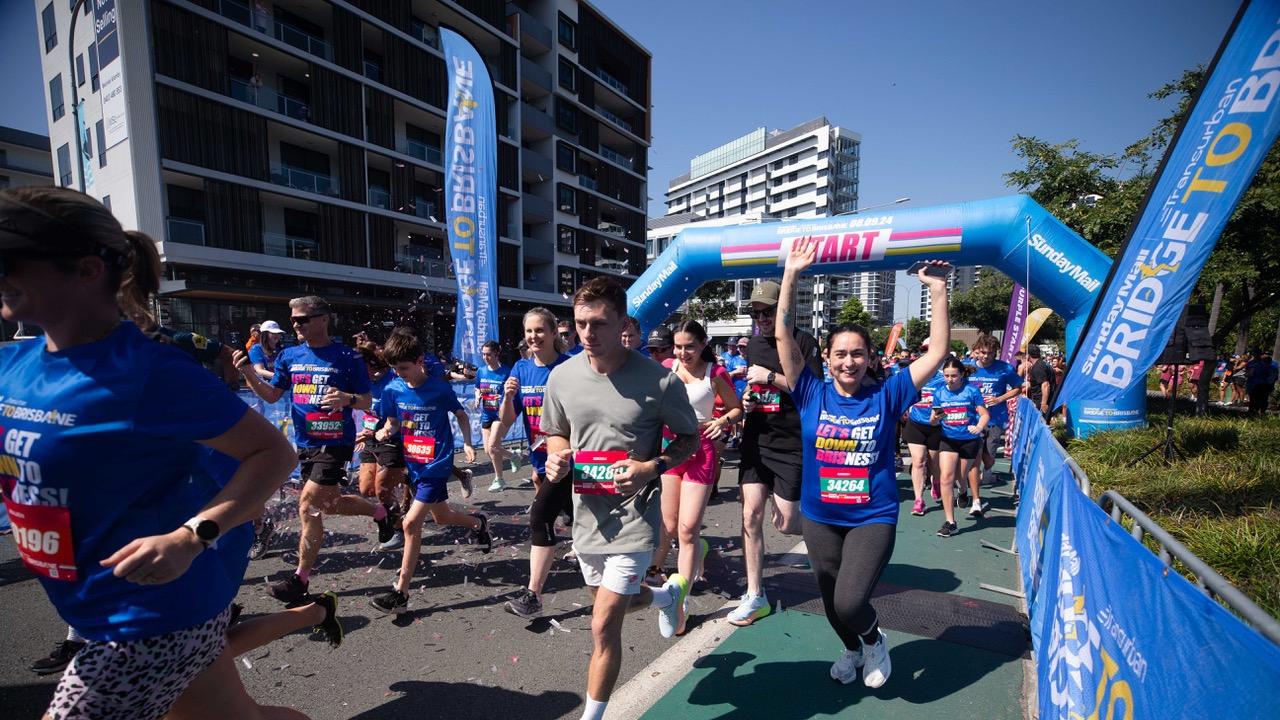 B2B 5K Start Photos by Stephen Archer