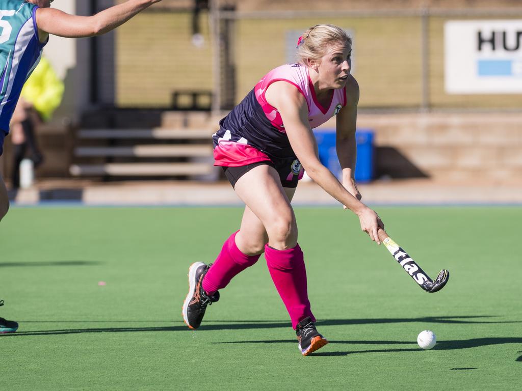 Rebecca Dwyer of Toowoomba 1 against Tweed 1.