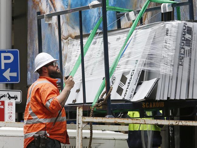 SYDNEY, AUSTRALIA - NewsWire Photos OCTOBER 16 , 2024: Generic Photos of Workers at Work. Dogman (Construction). Picture: NewsWire / John Appleyard