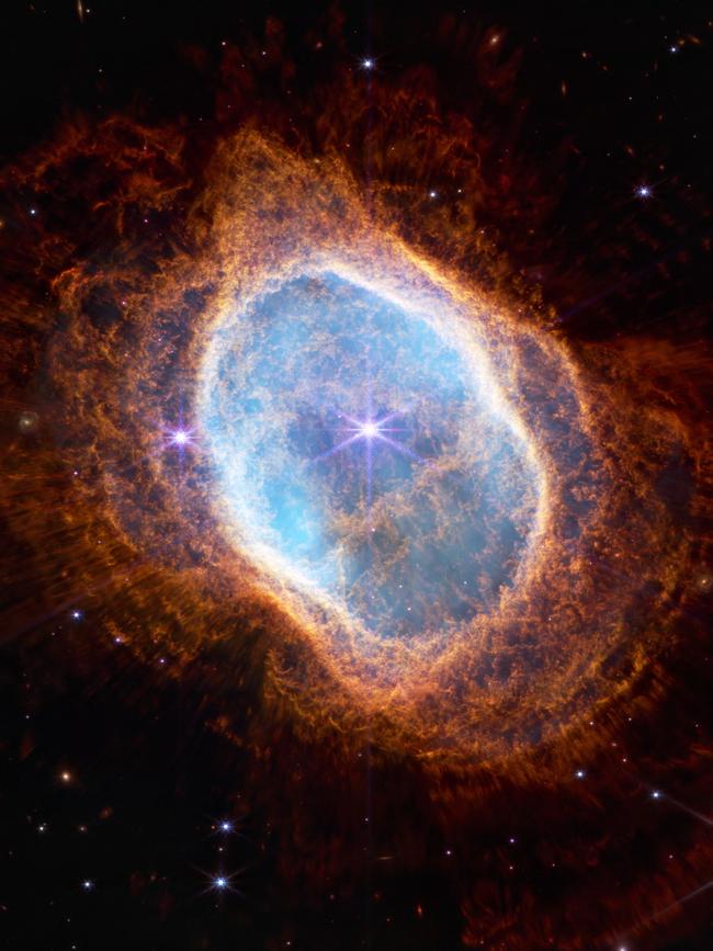 A bright star at the centre of NGC 3132, captured by the James Webb Telescope. Picture: NASA/AFP