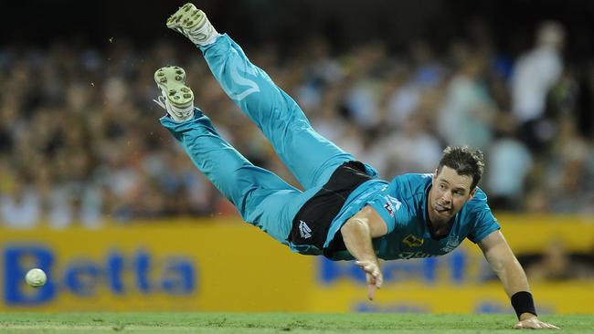 BRISBANE, AUSTRALIA - JANUARY 04: Daniel Christian of the Heat fields during the Big Bash league match between the Brisbane Heat and the Adelaide Strikers at The Gabba on January 4, 2015 in Brisbane, Australia. (Photo by Matt Roberts/Getty Images)