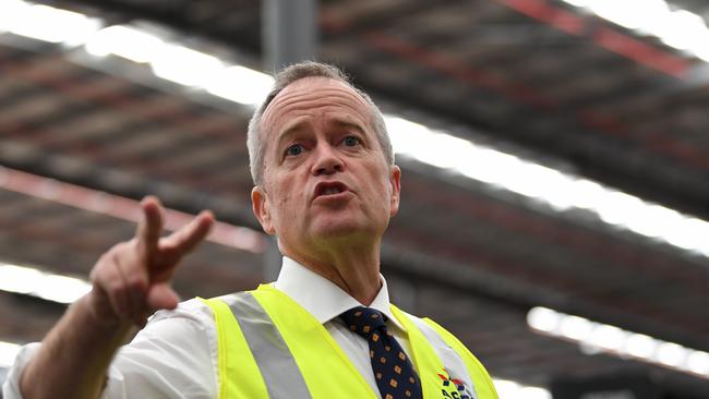 Australian Opposition Leader Bill Shorten addresses workers during a visit to Australian Container Freight Services in Brisbane. Picture: Lukas Coch/AAP