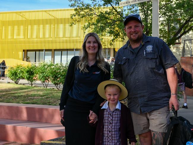 Girton Grammar Bendigo preppie Ivy DeAraugo with her parents on her first day of school. Picture: Supplied.