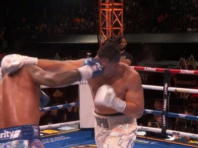 'Unbelievable' KO stuns Aussie