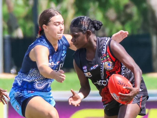 The Tiwi Bombers played in their first Women’s Premier League season. Picture: Celina Whan / AFLNT Media.