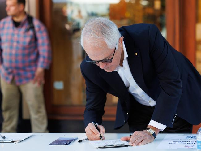 Former Prime Minister Malcolm Turnbull leaves his condolences. Picture: David Swift/NCA Newswire