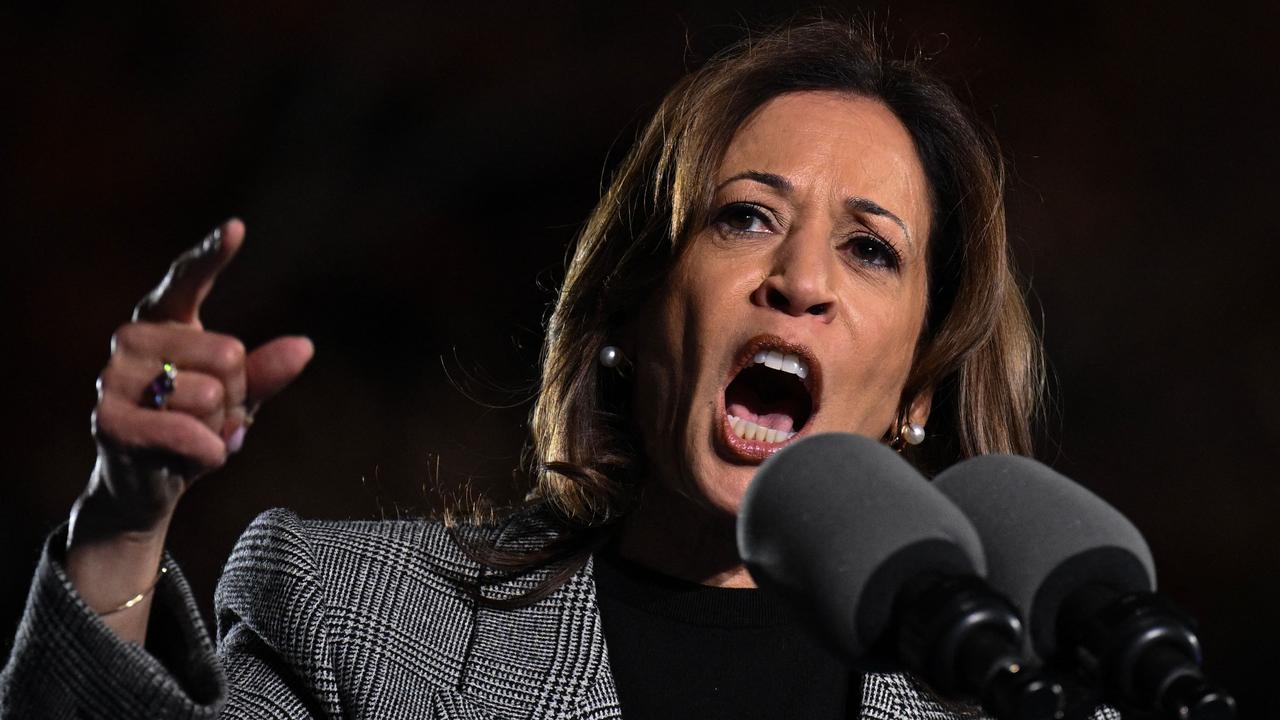 Excruciating silence after Kamala gaffe