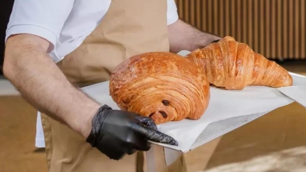 Giant croissants at C’est du Gateau, South Brisbane