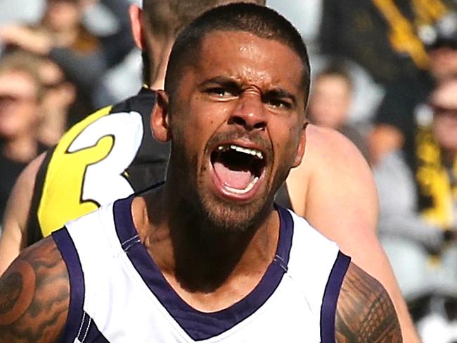 AFL : Richmond vs. Fremantle Brad Hill kicks a goal 1st term Picture:Wayne Ludbey