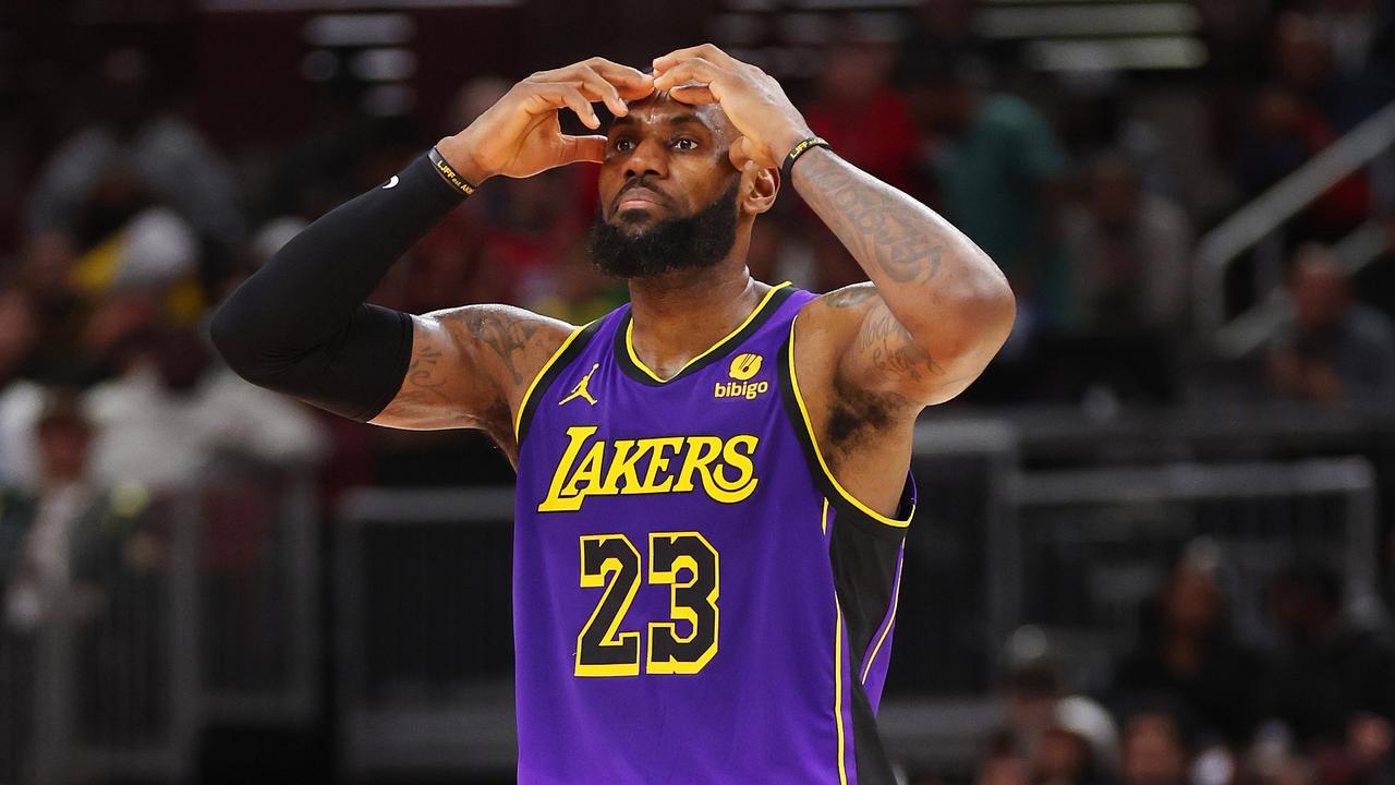 CHICAGO, ILLINOIS - DECEMBER 20: LeBron James #23 of the Los Angeles Lakers reacts to a turnover against the Chicago Bulls during the second half at the United Center on December 20, 2023 in Chicago, Illinois. NOTE TO USER: User expressly acknowledges and agrees that, by downloading and or using this photograph, User is consenting to the terms and conditions of the Getty Images License Agreement. (Photo by Michael Reaves/Getty Images)