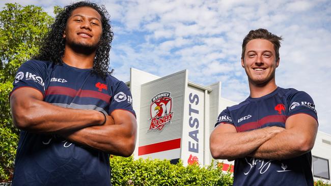 Sitili Tupouniua and Sam Verrills have re-signed with the Sydney Roosters.