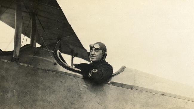 Harold Berryman in 1916 as a newly commissioned sublieutenant. The plane is believed to be a BE2c.