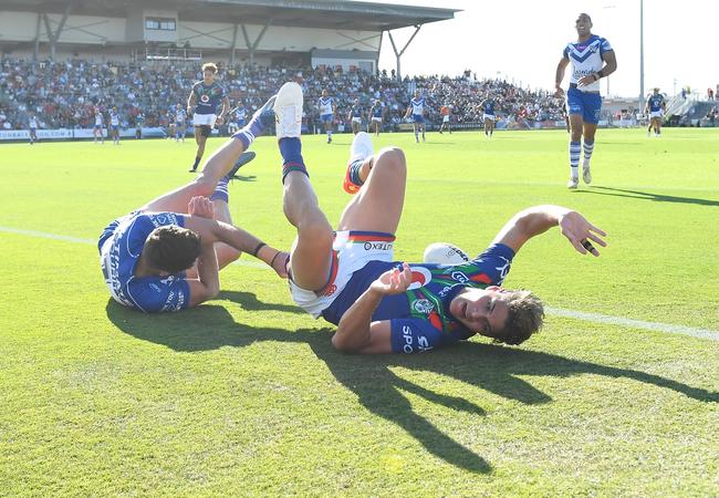 Reece Walsh of the Warriors scores (Photo by Albert Perez/Getty Images)