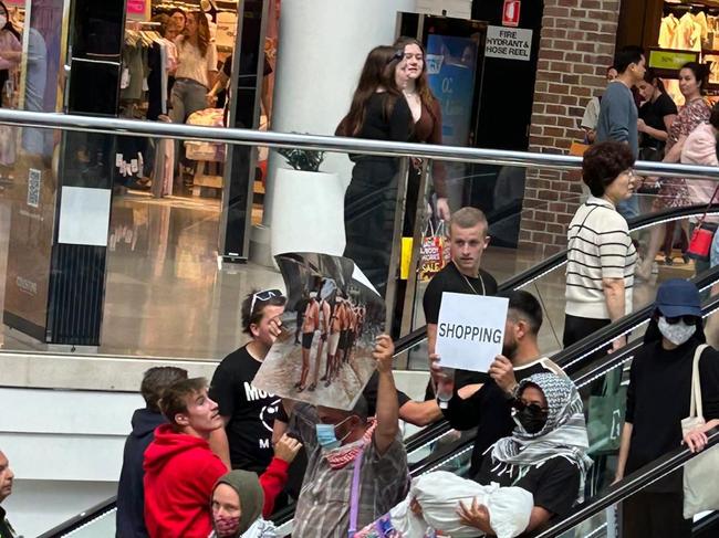 Pro-Palestinian protesters have gatecrashed Chadstone shopping centre's busiest day of the year. Picture: Twitter