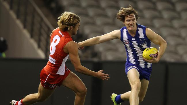 Jared Polec fends off Sydney’s James Rowbottom in Round 3 this year.