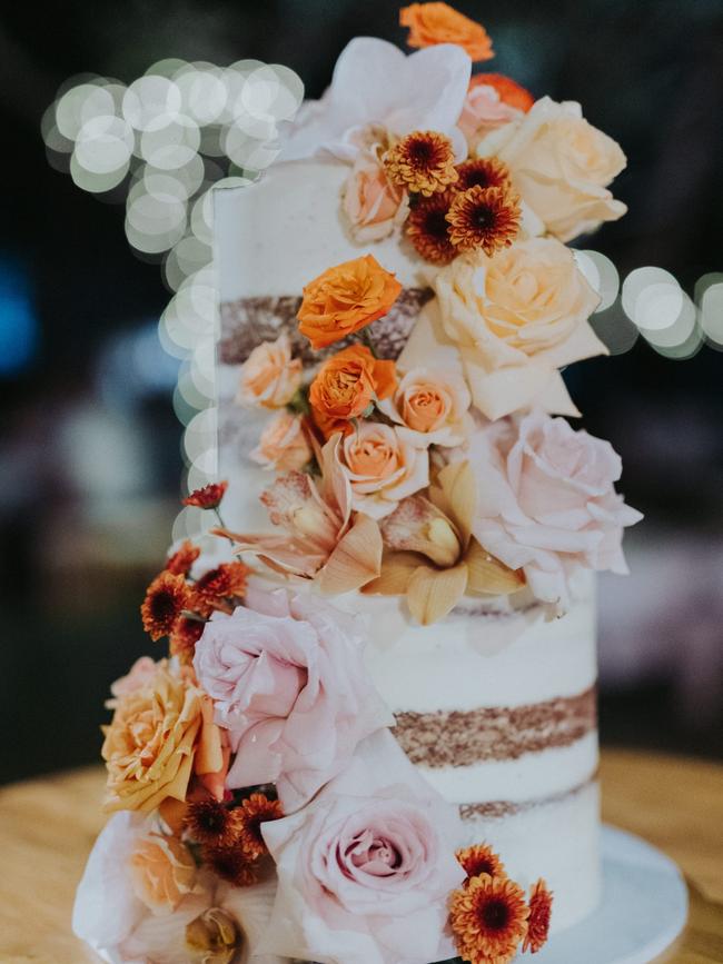 The cake, photography: Terralogical, Bali