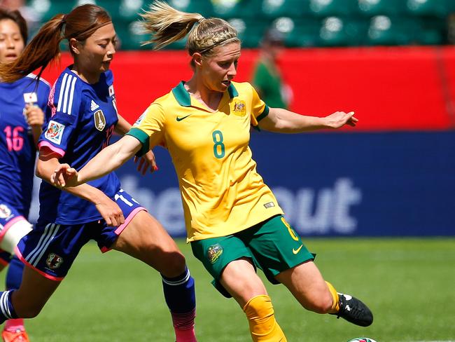 Elise Kellond-Knight playing against Japan the Women's World Cup.