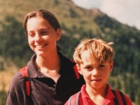 Princess Kate&#8217;s brother releases cover of memoir