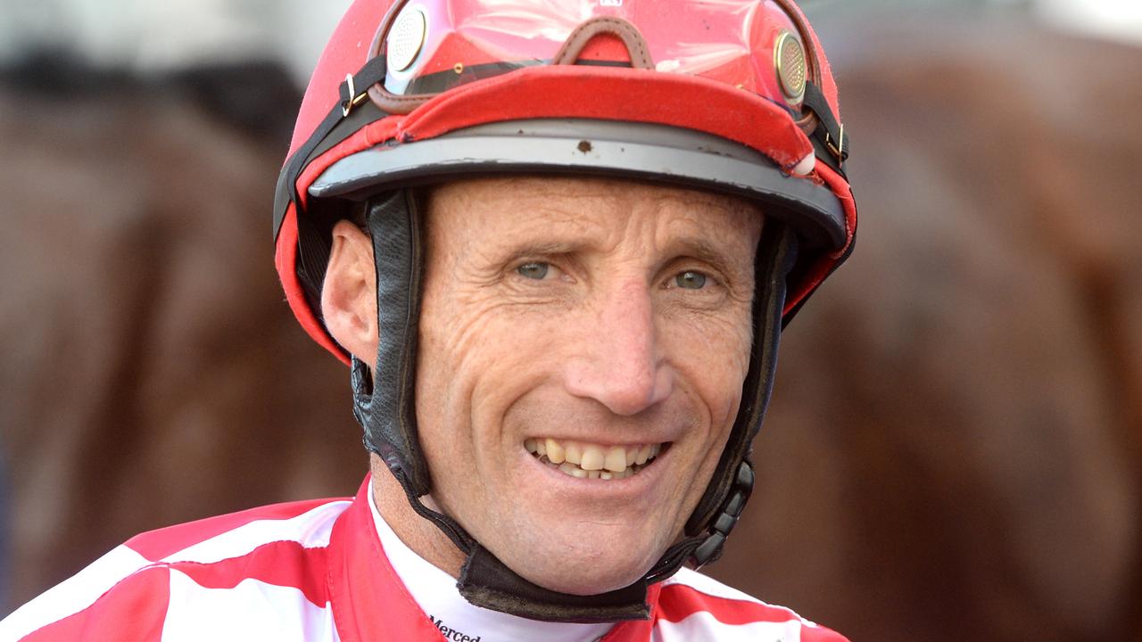 Damien Oliver free to ride at Flemington after being investigated over ...