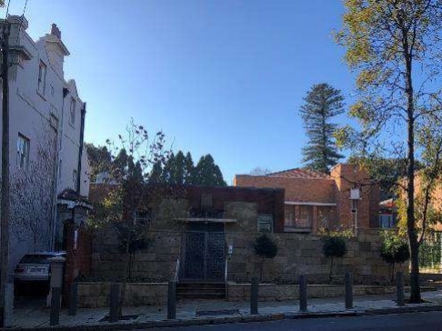 The synagogue as seen from Ocean Street.