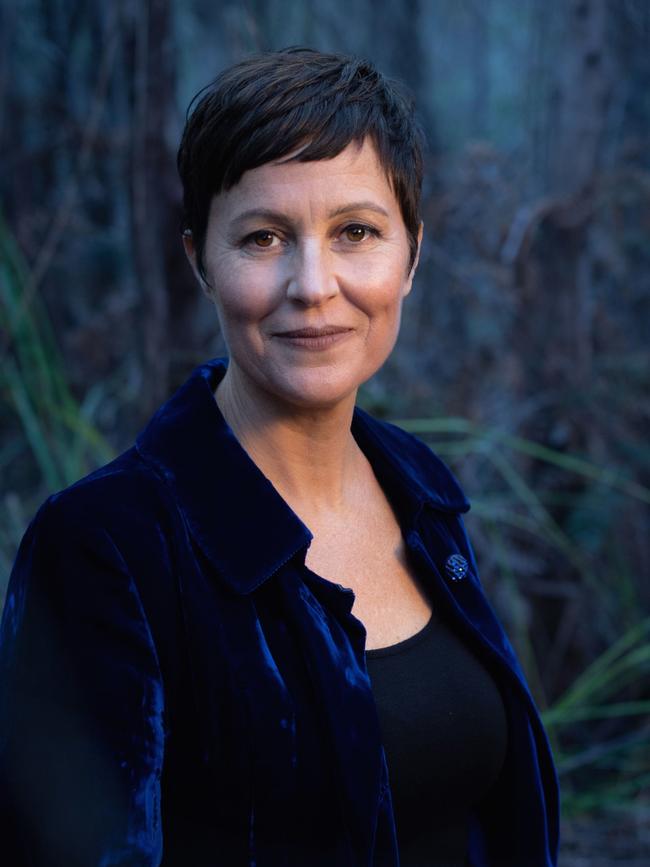 Best-selling Tasmanian author Heather Rose is offering her expertise online to people trying their hand at creative writing during isolation. SOURCE: SUPPLIED.