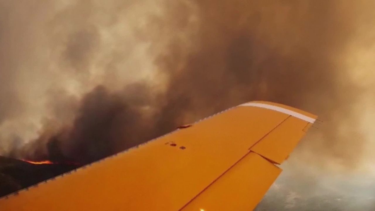 WATCH: Turkish firefighter aircraft’s view of wildfires in Greece