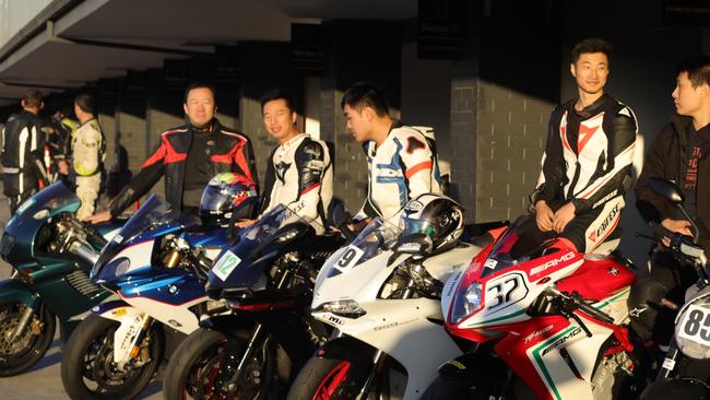 Eric was also one of the main figures in a Sydney Chinese motorcycling group named Edge Rider