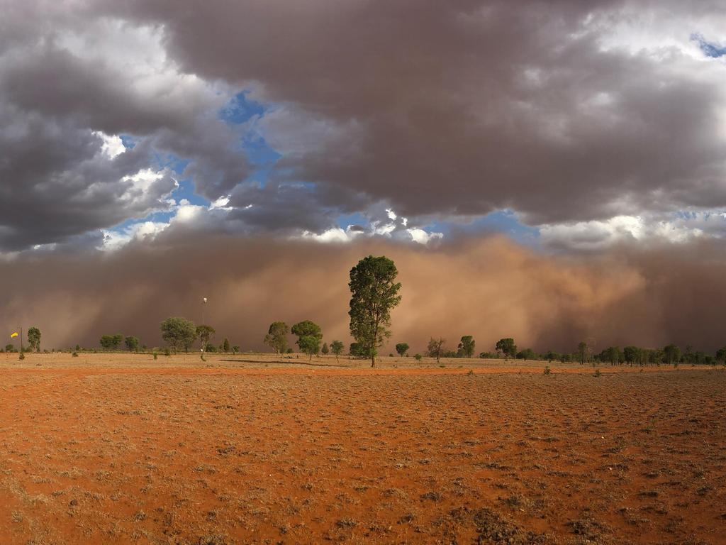 Dust before storms: the phenomenon explained