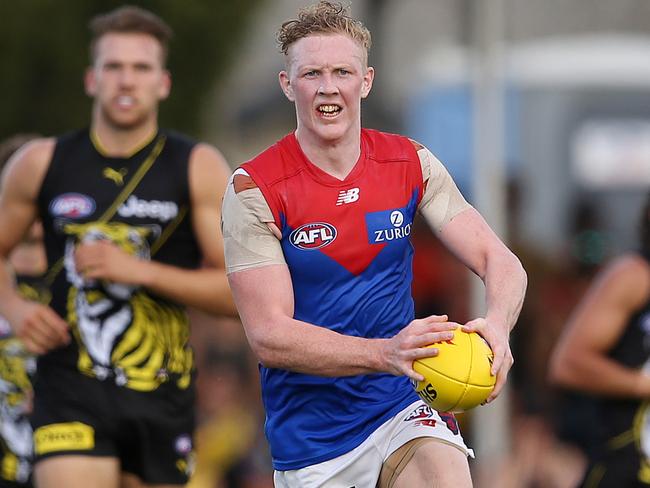 AFL. JLT. Round 1. Richmond v Melbourne at Deakin Reserve, Shepparton.  Melbourne's Clayton Oliver runs through the middle  . Pic: Michael Klein